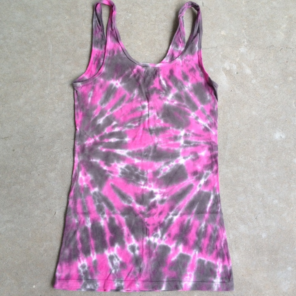 NWOT Tie Dye Gray and Pink Tank Top 100% Cotton